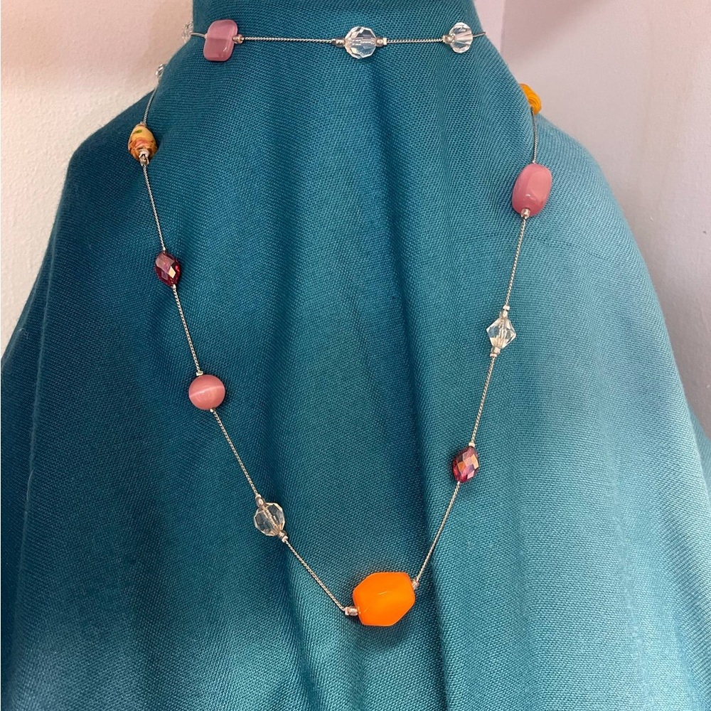Elegant Multicolor Beaded Necklace. have matching drop earrings included free